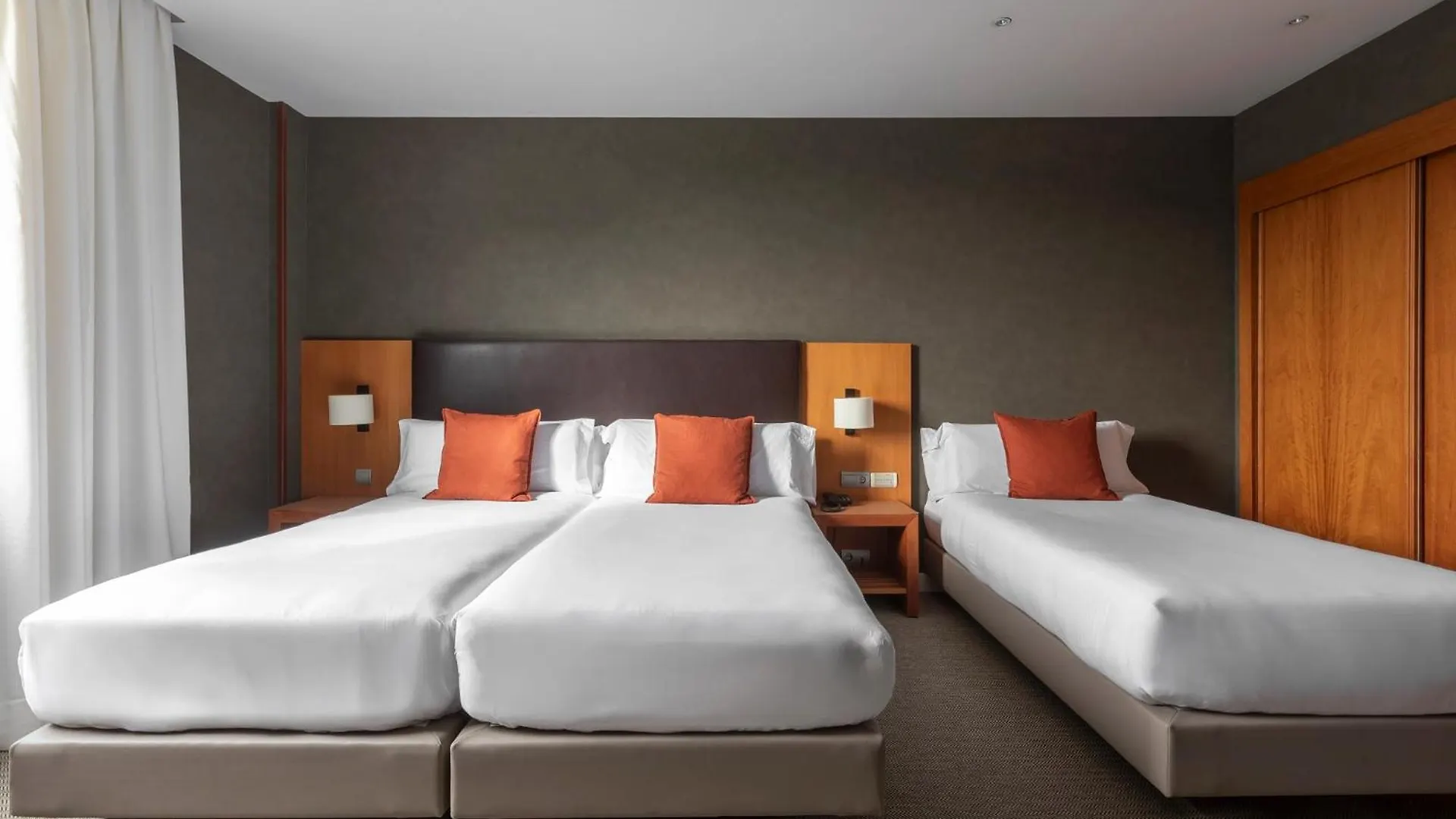 Acta Sant Just Hotel Sant Just Desvern Spanyolország